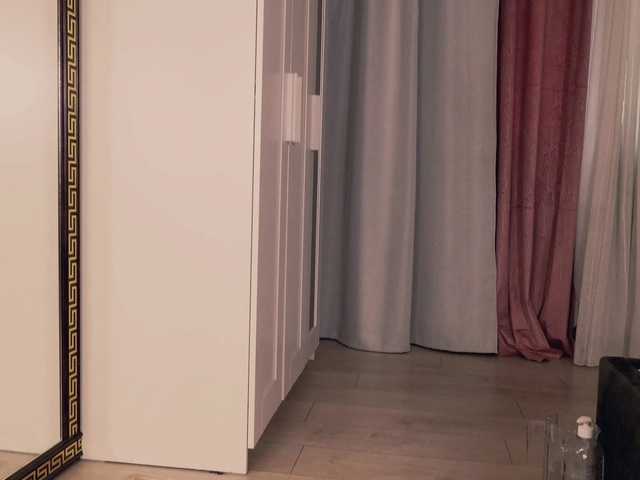 Aliyv live cam on BongaCams