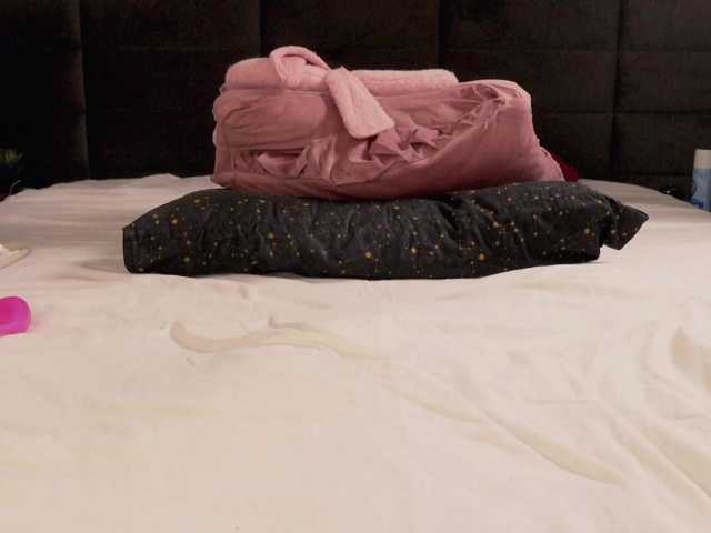 Aliyv live cam on BongaCams