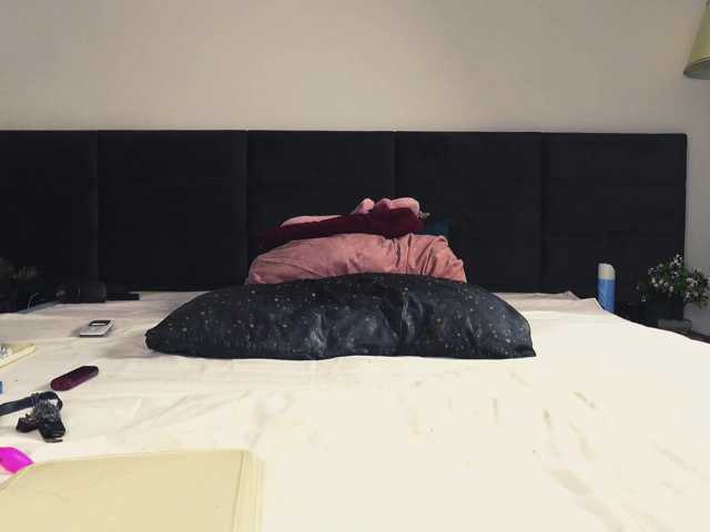 Aliyv live cam on BongaCams