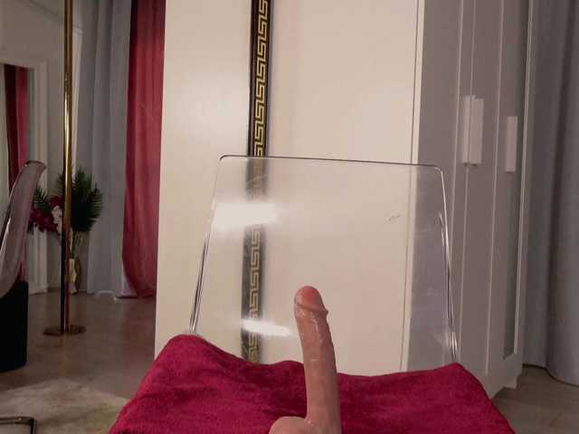 Aliyv live cam on BongaCams