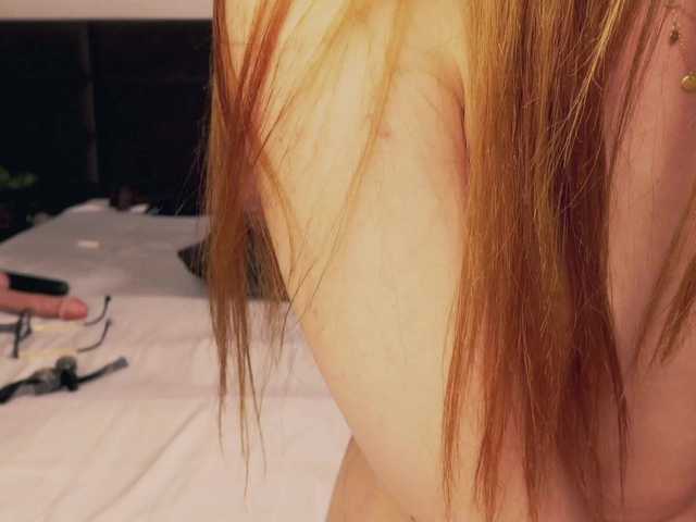Aliyv live cam on BongaCams