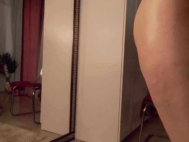 Aliyv live cam on BongaCams