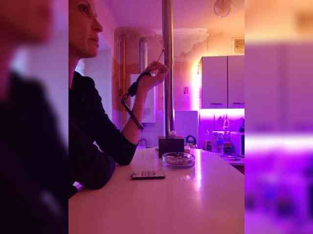 -Princess-Kitana- webcam