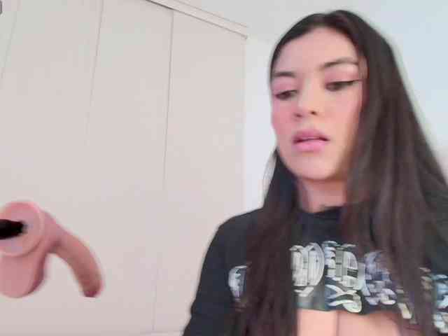 Angelique-sky webcam