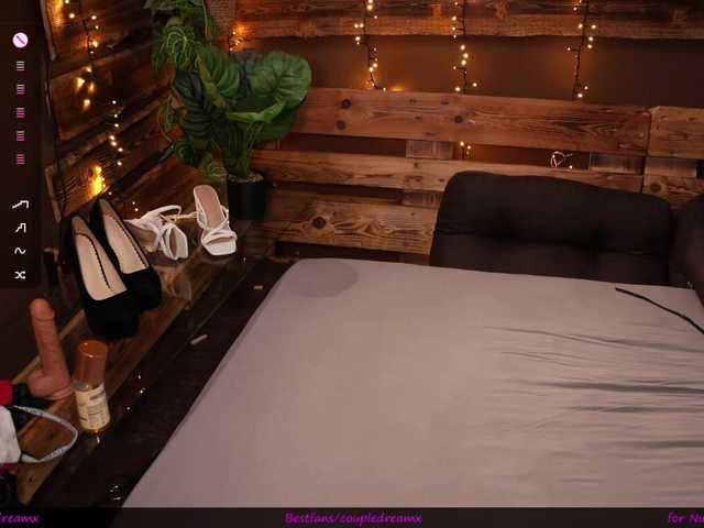 Frecklesgirl live cam on BongaCams