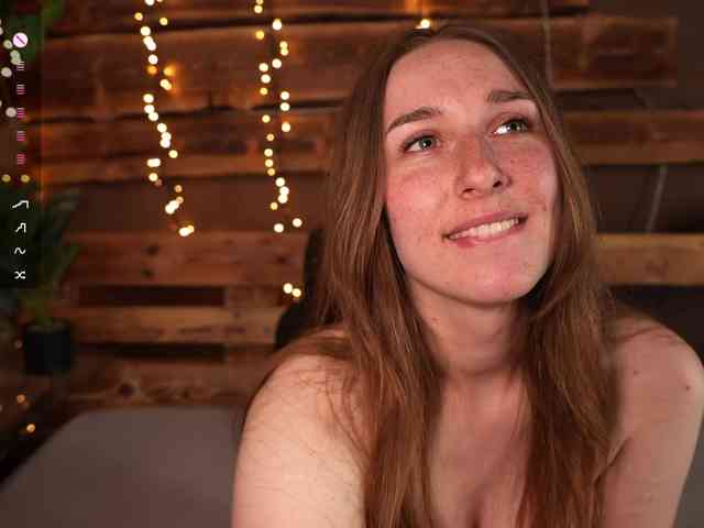Frecklesgirl webcam