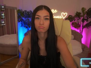 FataleNellie Porn Show
