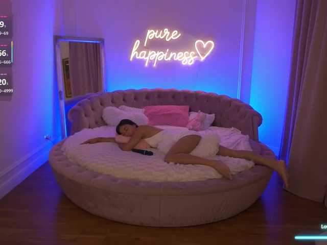 FataleNellie live cam on BongaCams