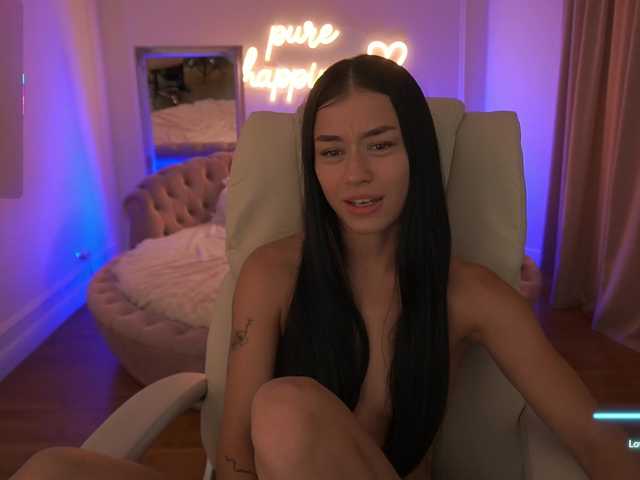FataleNellie live cam on BongaCams