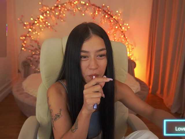 FataleNellie live cam on BongaCams