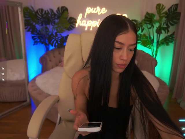 FataleNellie live cam on BongaCams