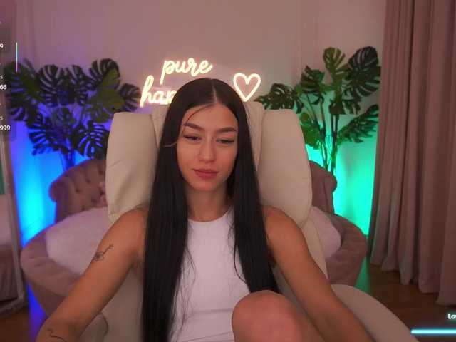 FataleNellie live cam on BongaCams