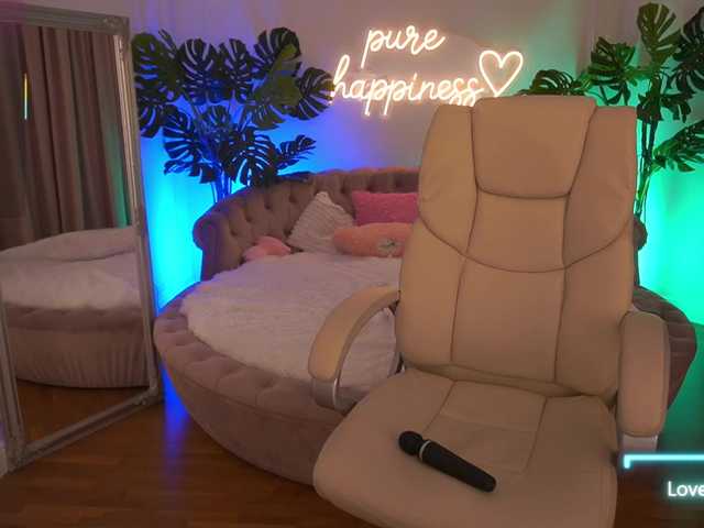 FataleNellie live cam on BongaCams