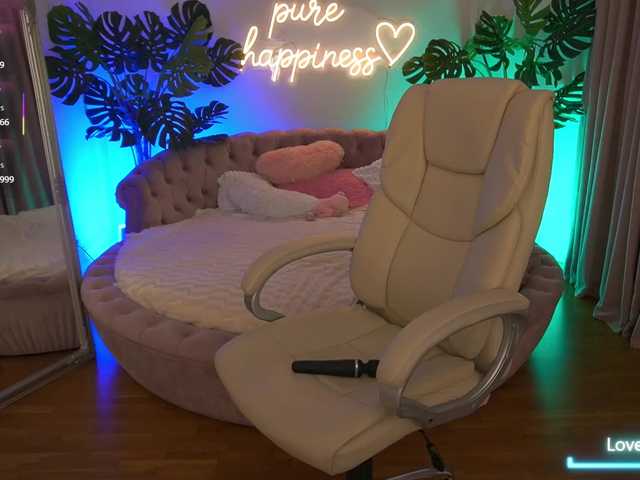 FataleNellie live cam on BongaCams