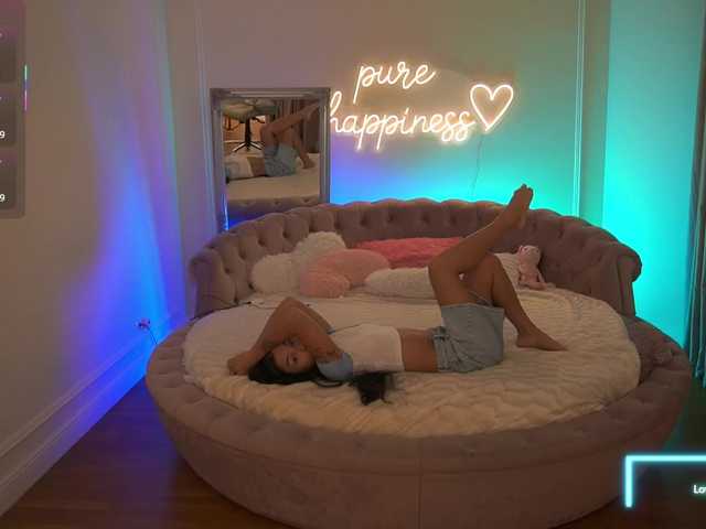 FataleNellie live cam on BongaCams