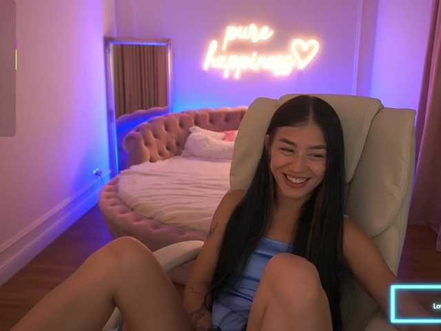 FataleNellie live cam on BongaCams