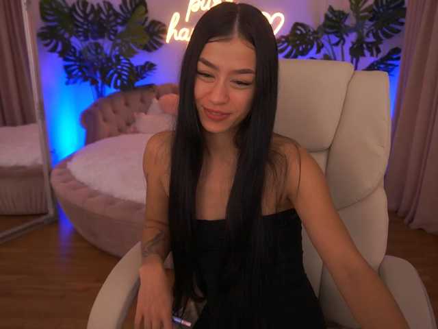 FataleNellie live cam on BongaCams