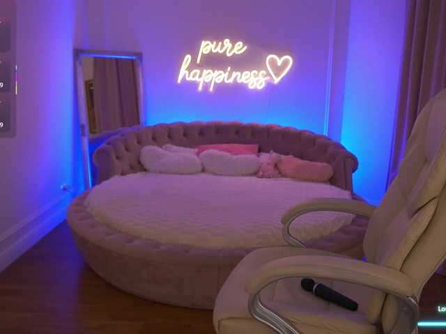 FataleNellie live cam on BongaCams
