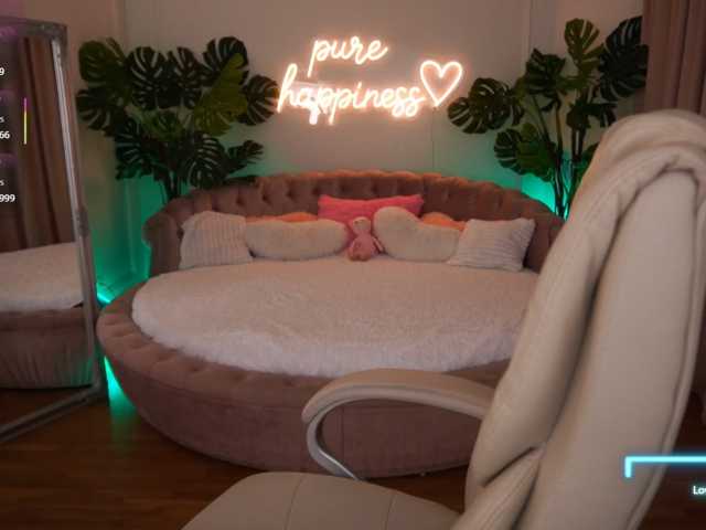 FataleNellie live cam on BongaCams