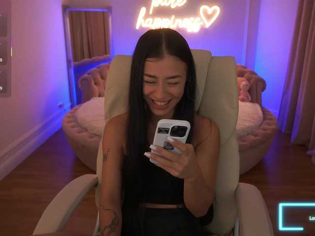 FataleNellie live cam on BongaCams