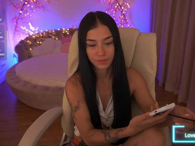 FataleNellie live webcam show