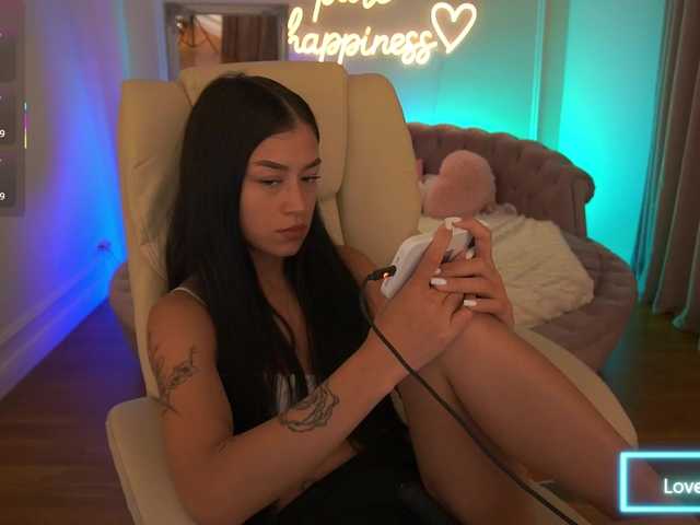 FataleNellie live cam on BongaCams