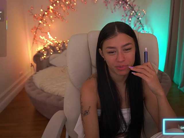 FataleNellie live cam
