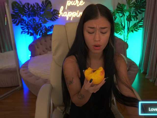 FataleNellie live cam on BongaCams