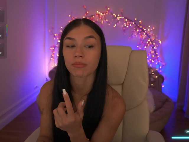FataleNellie live cam on BongaCams