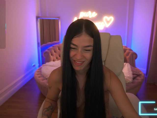 FataleNellie live cam on BongaCams