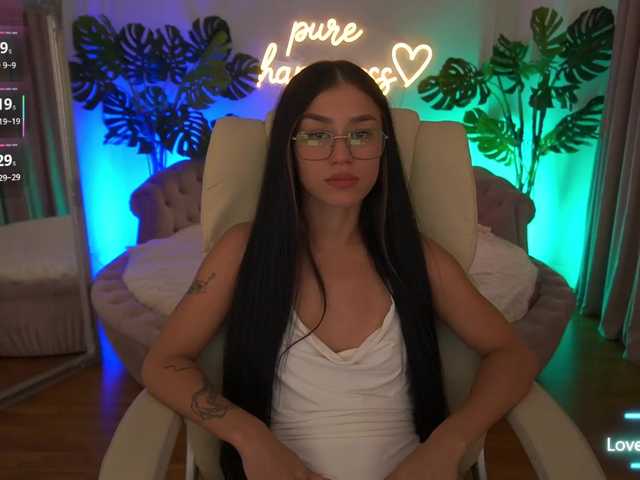 FataleNellie live cam on BongaCams