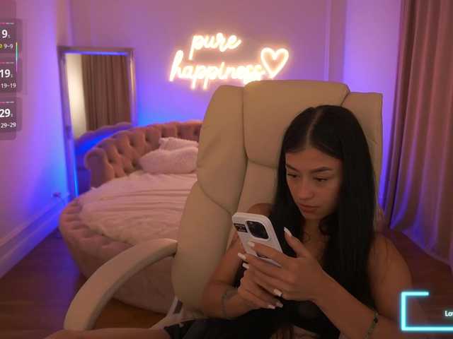 FataleNellie live webcam show