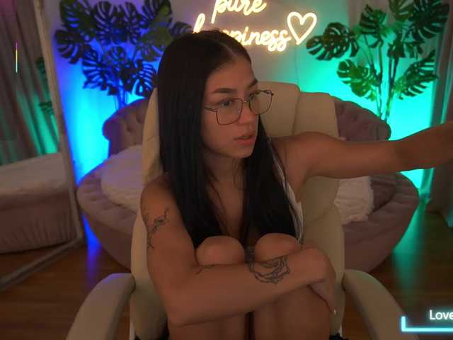 FataleNellie live cam on BongaCams