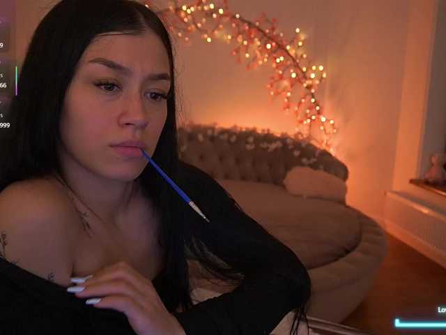 FataleNellie live cam on BongaCams