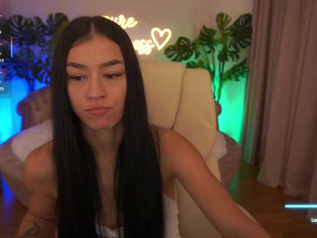 FataleNellie live cam on BongaCams