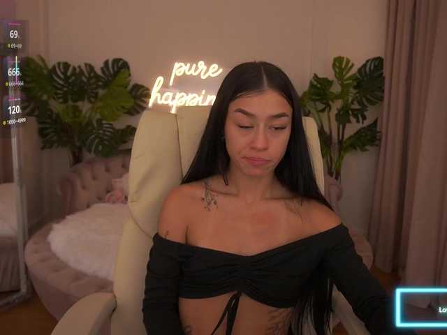 FataleNellie live cam on BongaCams