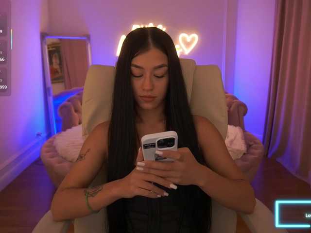 FataleNellie live webcam show