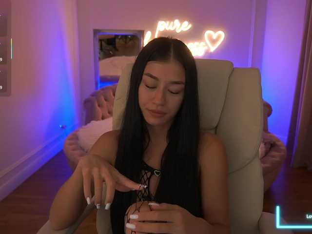 FataleNellie live cam on BongaCams
