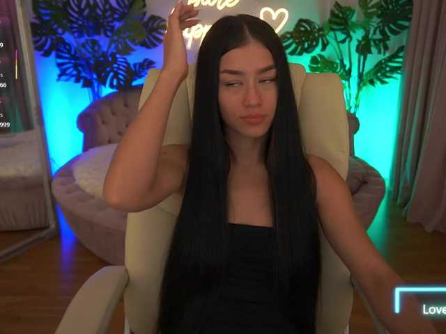 FataleNellie live cam on BongaCams