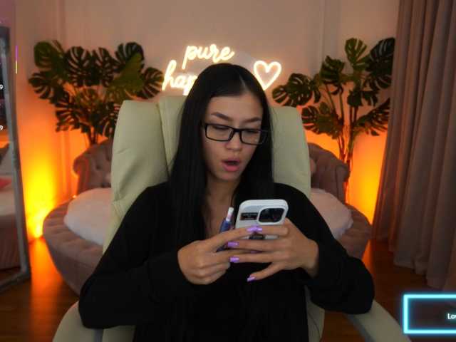 FataleNellie live cam on BongaCams