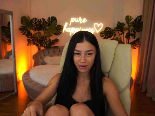 FataleNellie live cam on BongaCams