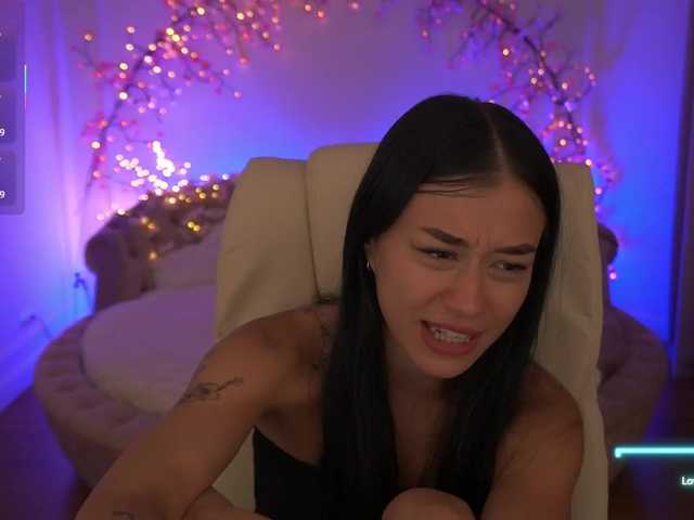 FataleNellie live cam on BongaCams