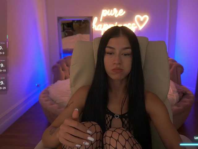 FataleNellie live cam on BongaCams