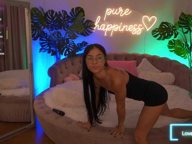 FataleNellie live cam on BongaCams