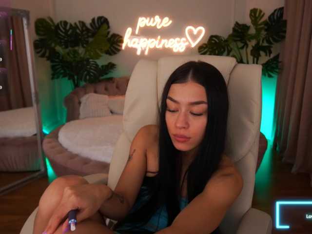 FataleNellie live cam on BongaCams