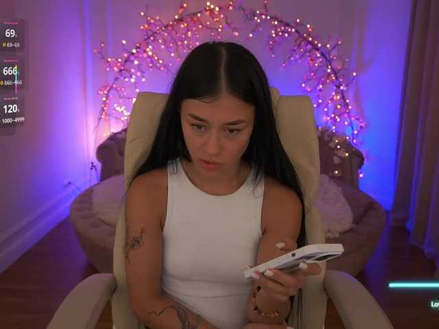 FataleNellie live webcam show