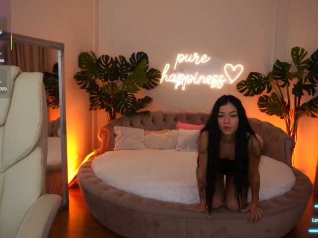 FataleNellie live cam on BongaCams