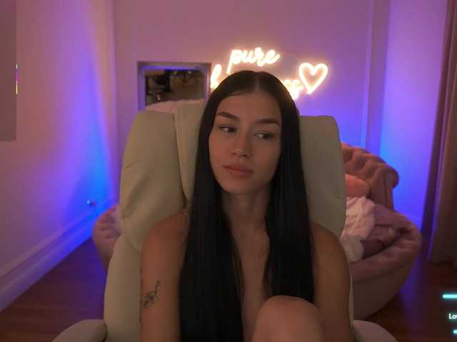 FataleNellie live cam on BongaCams