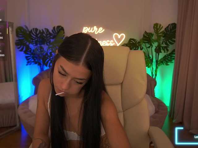 FataleNellie live cam on BongaCams