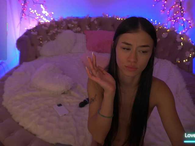 FataleNellie live cam